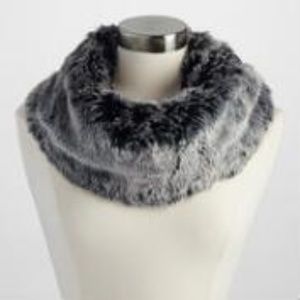 Gray Faux Fur Buckle Stole/Collar/Scarf